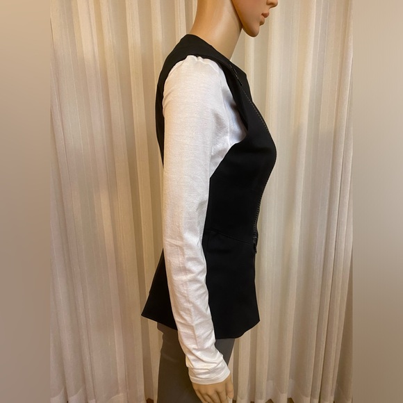 Veronica Beard Black Vest Front Zipper Closure Collarless Snaps Fitted Pleated 2 - Picture 13 of 16